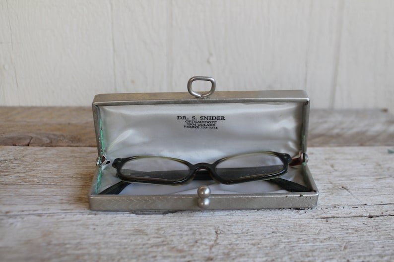 Vintage 1960's Swan Eyeglasses image 3