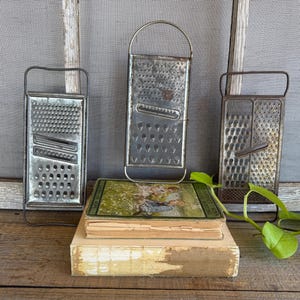 Rustic Cheese Grater: Vintage Kitchen Decor - Upcycled Metal