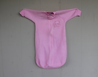 Saco de dormir vintage Carter's para bebé: oso rosa, hasta 20 libras