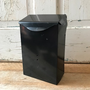 Vintage Hanging Metal Mailbox Flip Top in Black