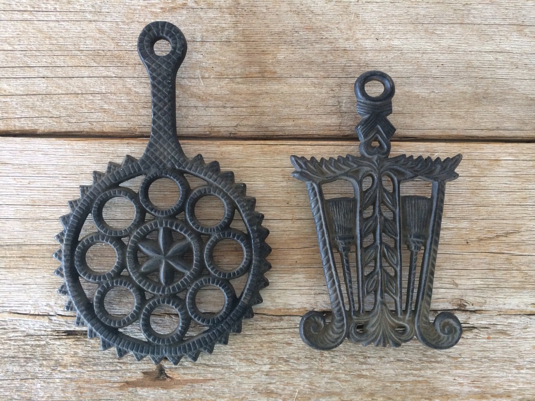 Vintage Cast Iron Metal Hot Plates, Set of 2 Etsy