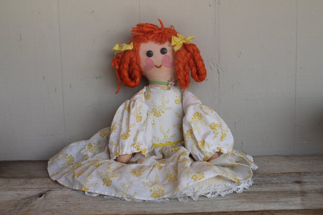 Vintage 1970's Handmade Boutique Doll // Cloth Doll // Rag Doll // Red