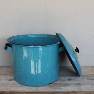 teal pot and pan set