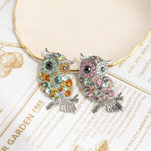 Crystal Owl Brooch – White Gold Tone Sparkling Bird Pin, Elegant Gift for Her, Statement Jewelry, SihooJewelry, CY138C
