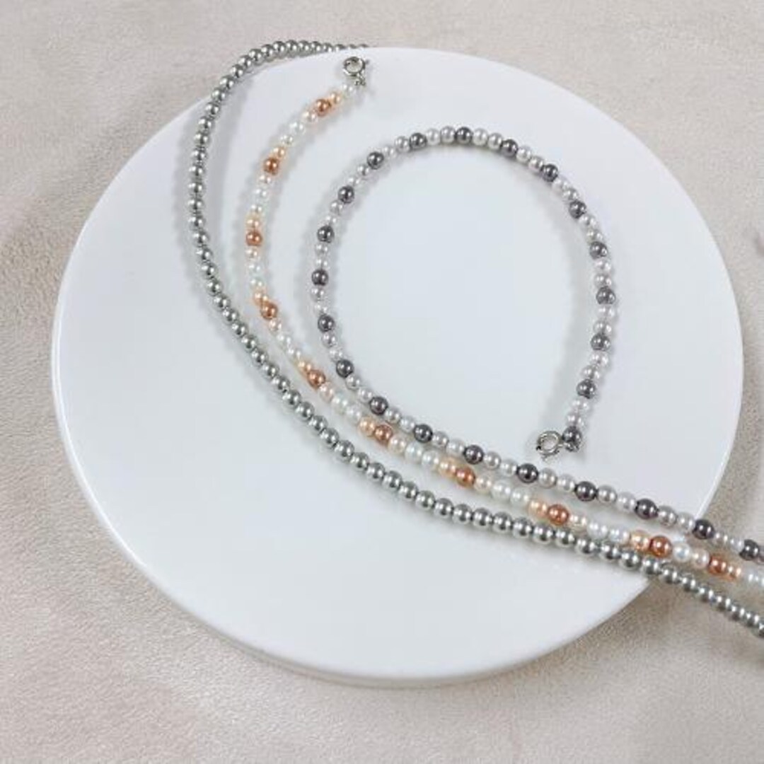 4mmカラフルシェルパールネックレス - 上品なマルチカラービーズ