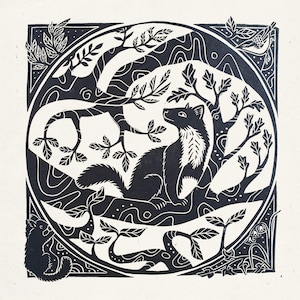 La Bestia di Dean II Pine Marten, stampa linoleografica originale su carta lokta fatta a mano / illustrazione di arte popolare della leggenda della Foresta di Dean