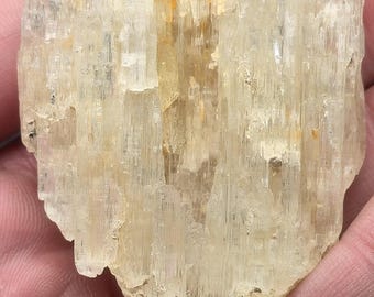 430.80 carat Unique Rare Natural KUNZITE specimen from pakistan