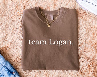 -shirt de l'équipe Logan | Pull ras du cou Comfort Colors 1717 |  Cadeau pour femme | Vêtements de détente automne-hiver