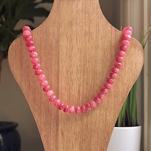 Rosa turmalin ädelstenspärlhalsband