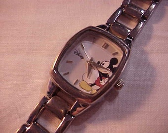 Disney Mickey Mouse Quartz Wristwatch Working Condition With Silver Case and Silver Link Band