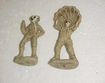 2 Composite Material Toy Soldiers