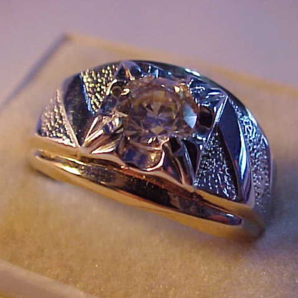 Men's Gold Ring with Large White Stone Stamped 14KT HGE Lind Size 11 3/4