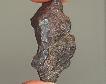 4 g de météorite lunaire NWA, véritable morceau de lune