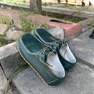 Minimalist Comfortable Barefoot Women Shoes,Natural Earting Women Shoes,Slip On Shoes, Grounding Shoes, Handmade Women, Leather Shoes,Green