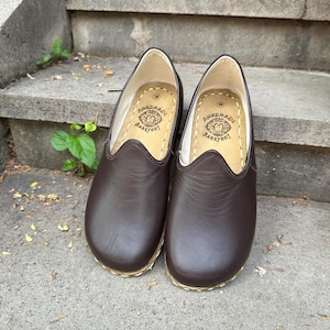 Women Handmade Barefoot Shoes | Earthing Minimalist Walking Shoes | Natural Grounding Comfortable Healthy Yemeni Shoes, Brown Shoes