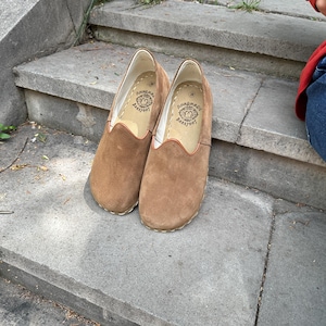 Natural Leather Women&#39;s Handmade Barefoot Shoes,Ergonomic Walking Shoes, Natural Grounding Comfortable Healthy Shoes, Suede Tan Shoes