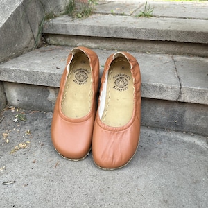 Organic Earthing Women Handmade Barefoot Babette Shoes,Minimalist Walking Shoes, Natural Grounding Comfortable Shoes,Tan Shoes