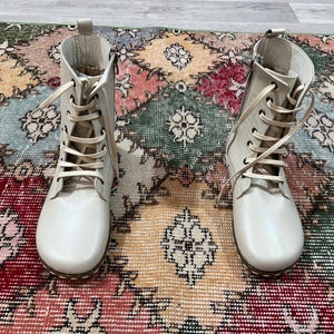Grounding Natural Leather Cream Barefoot Men Boots
