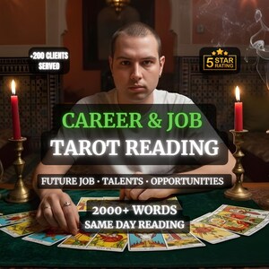 Könnte beinhalten: Ein Tarot-Leseservice mit einer Person hinter einem grünen Tuch, ausgebreiteten Karten, zwei roten Kerzen in Messinghaltern und dem Text CAREER & JOB TAROT READING, 2000+ WORDS, SAME DAY READING, +200 CLIENTS SERVED, 5 STAR RATING.