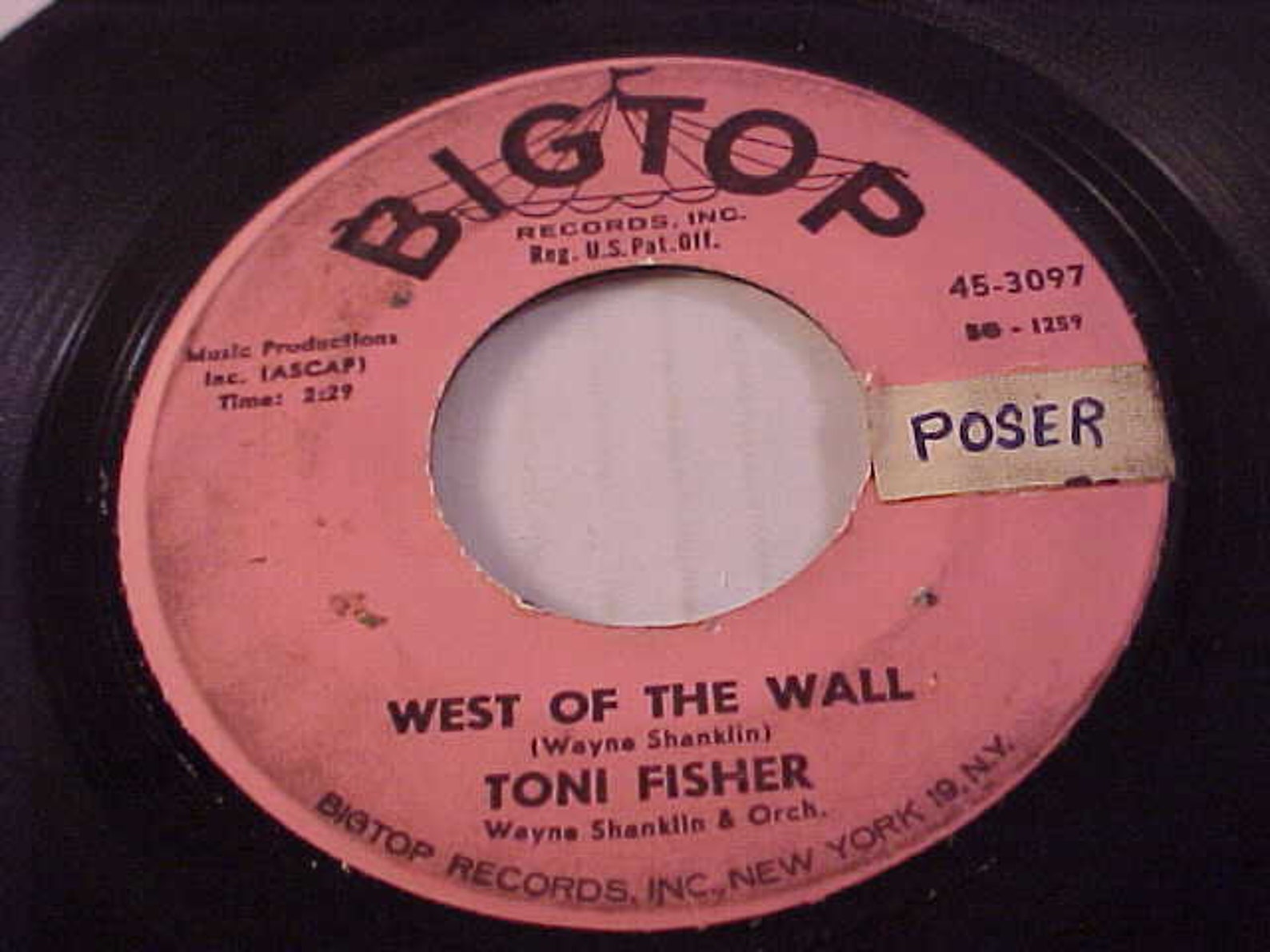 Toni Fisher West Of The Wall