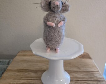 Needlefelt mouse