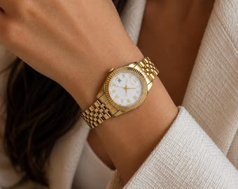Gold Bracelet Watch Women Elegant Minimal Wristwatch Roman Numeral Watch