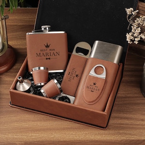 Men&#39;s Personalized Flask Set, Personalized Groomsmen Gifts, Flask Gift Set, Custom Flask and Cigar Case, Groomsmen Gifts, Gift for Dad
