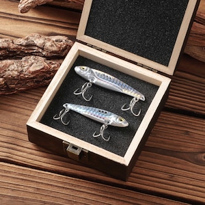 Angeln Buddy Geschenk, kundenspezifische Metallfischhaken-Set, personalisierte bionische Fischform Metallangelköder-Set, personalisiertes Angeln, Geschenk für Vater