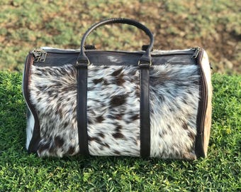 Borsa da viaggio con stampa mucca: borsa da viaggio in vera pelle
