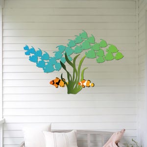 Metal Fish Wall Art with Clownfish & Seaweed - School of Fish Coastal Decor for Beach, Pool House, Outdoor Patio or Bathroom - Gift for Dad