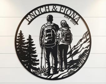 Personalisiertes Metallschild für Wanderpaare - Custom Adventure Love Schild - Jahrestag Outdoor Decor