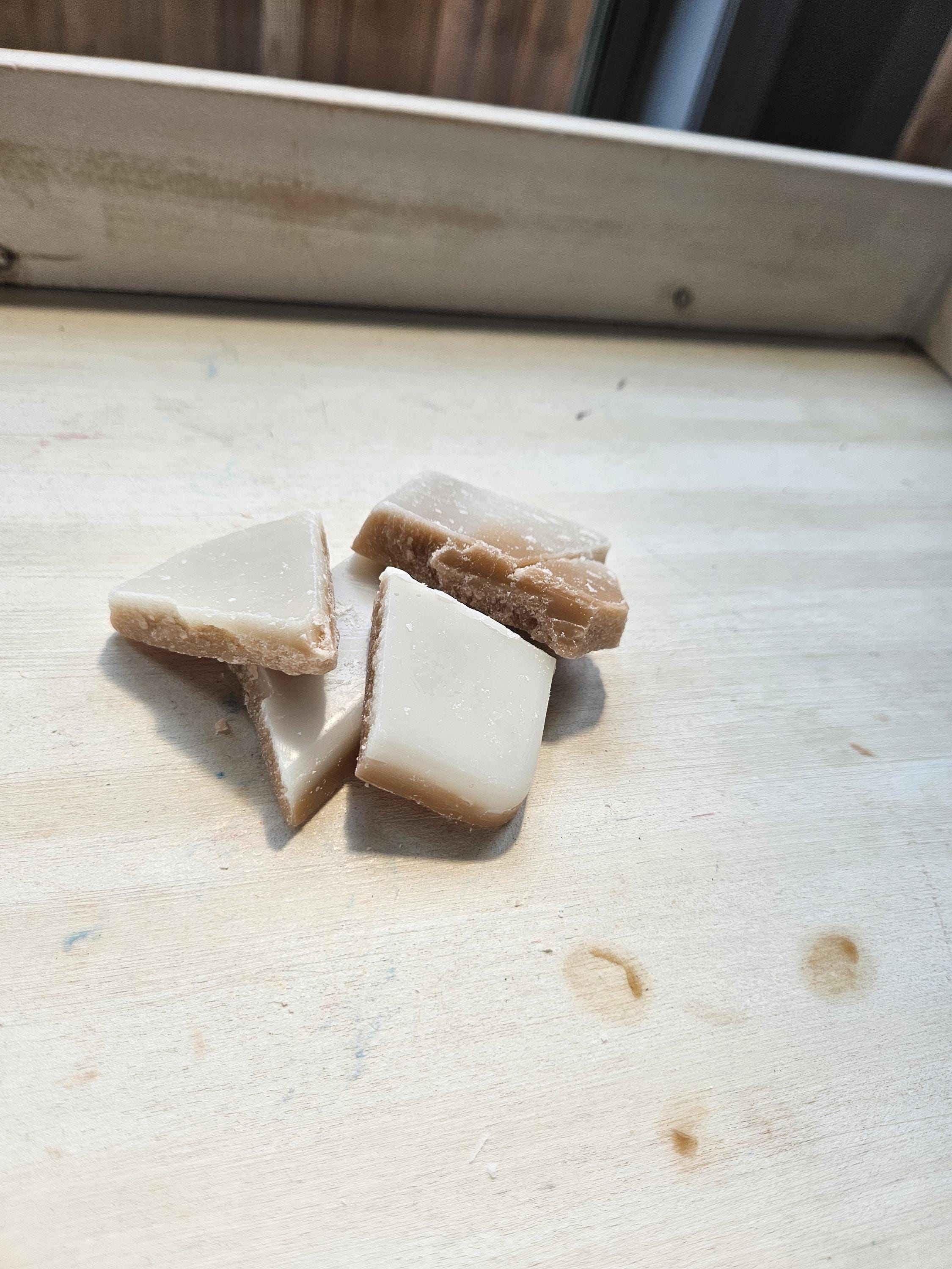 Soy Wax Bark Melts – Hand-Poured Scented Wax Bark | Break-Apart Wax Melts for Warmers | Strong Fragrance | Variety of Scents - Thumbnail 5