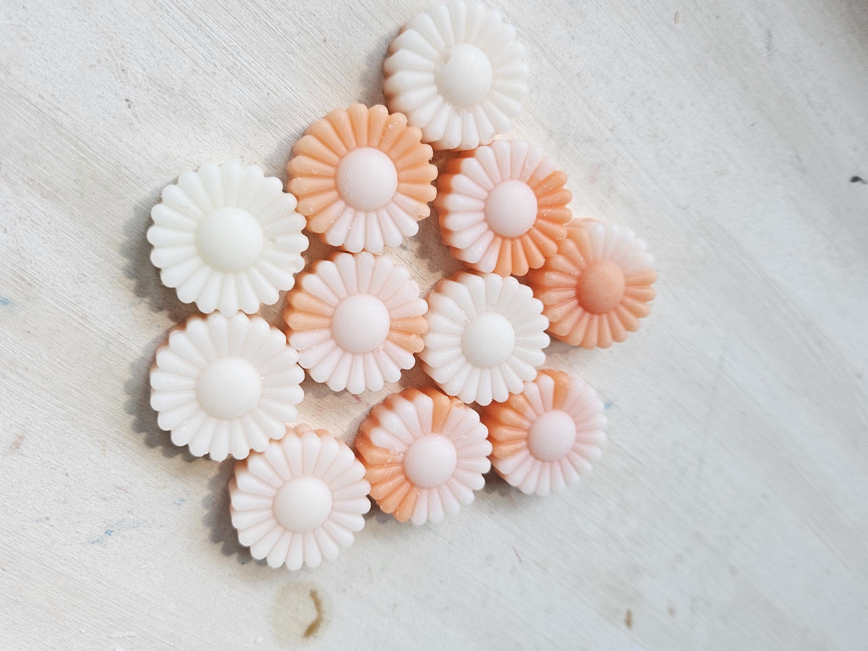 Daisy Soy Wax Melts – Handmade Floral Wax Tarts – Cute Gift for Her – Highly Scented Home Fragrance