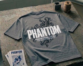 Camiseta con estampado de humo fantasma / Camiseta con tipografía mística urbana