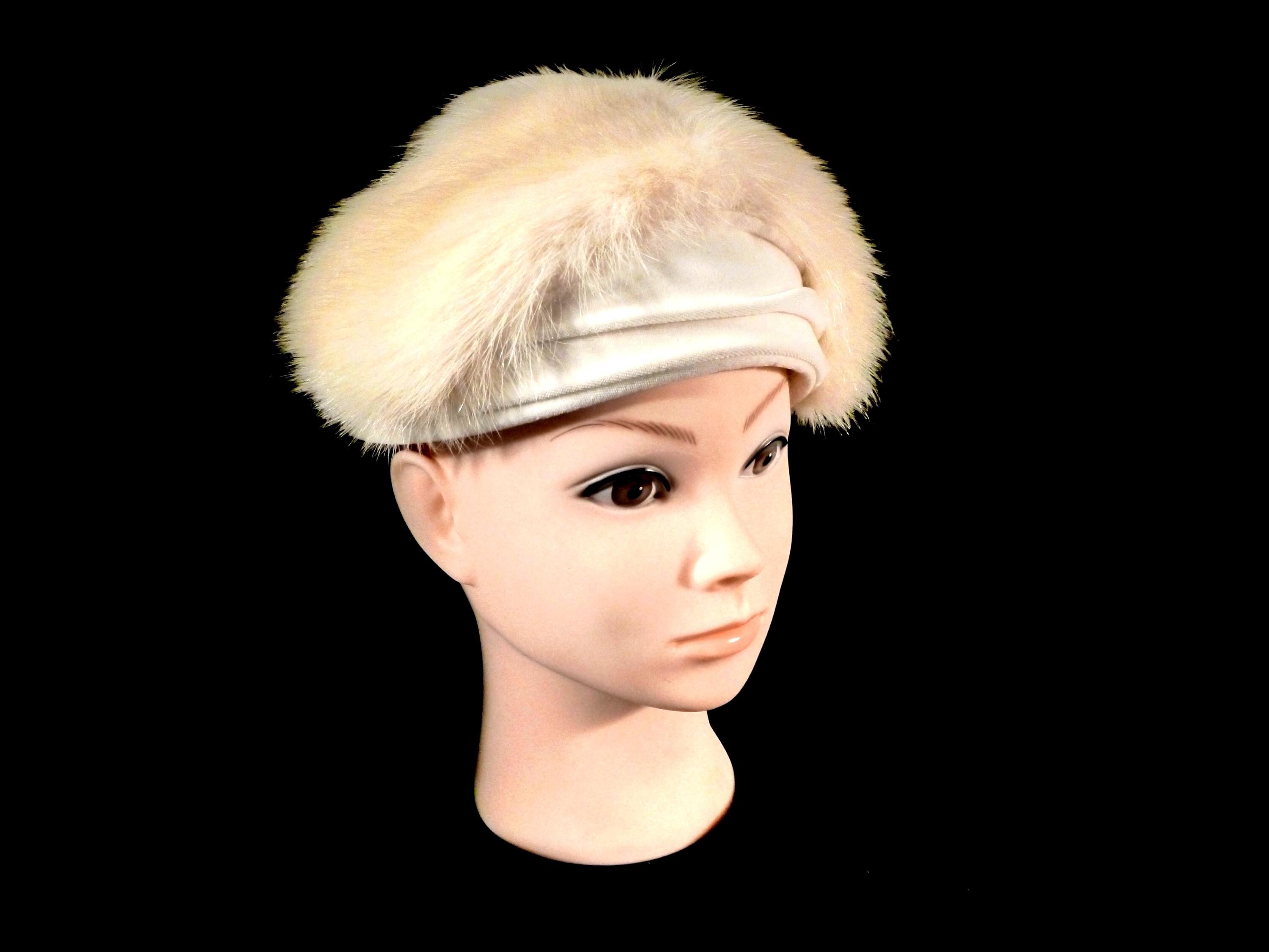 WHITE Knitted MINK Hat w/WHITE FOX Trim, 25” Adjustable, Certified Vintage Fur Eclipse Knit Fox Fur Hat in White: FurHatWorld.com main image 4