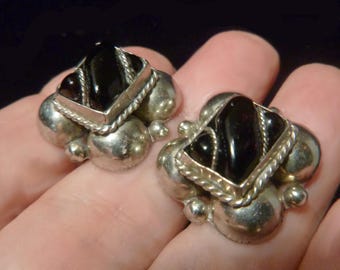 Mexico Silver and Onyx Earrings Screw Back