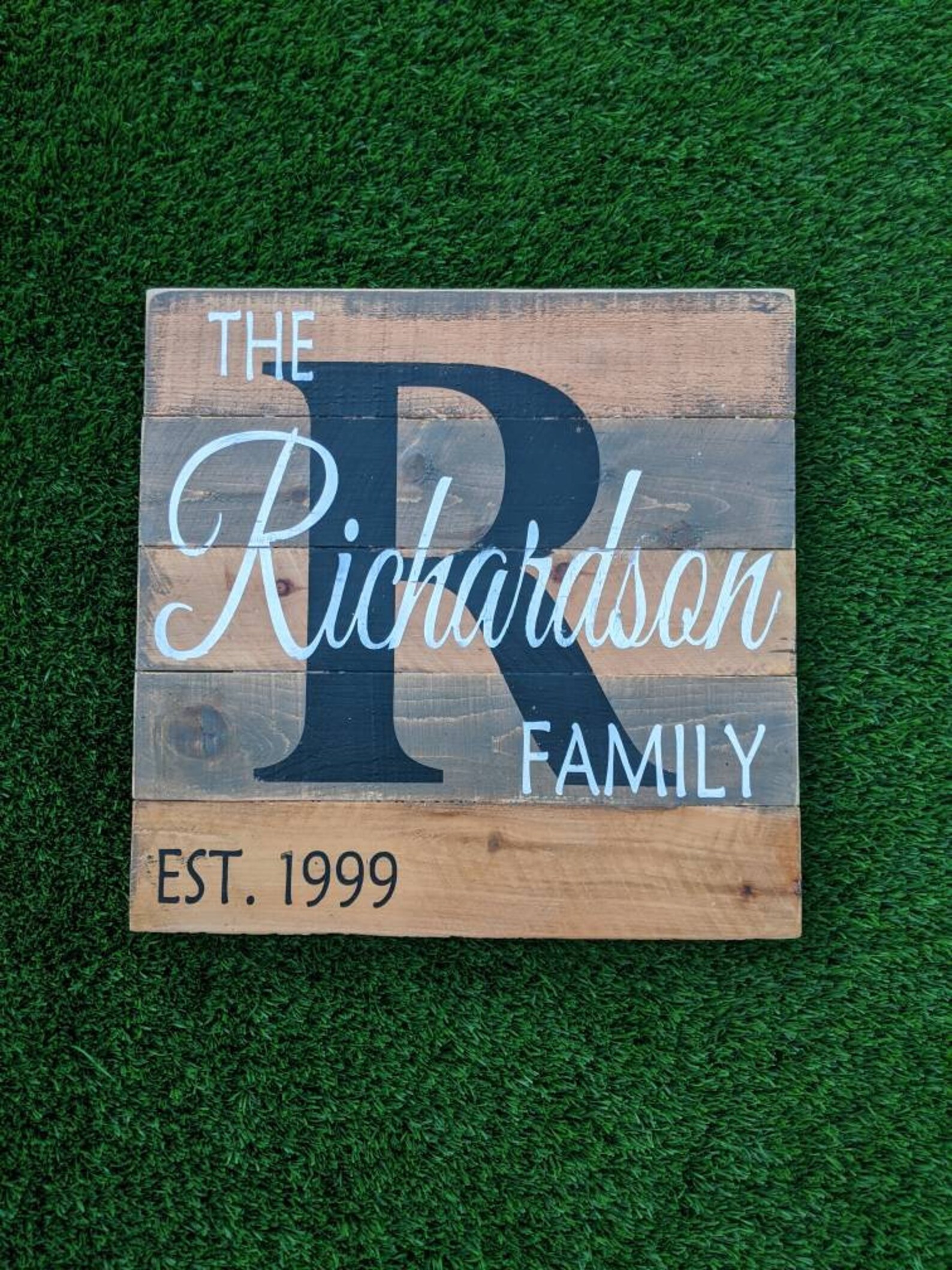 Name Signlast Name Sign Pallet Name Sign Rustic Last Name Etsy