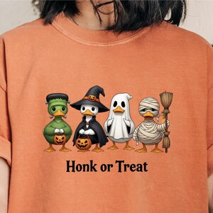 Comfort Colors® Honk or Treat Halloween Goose Shirt, Cute Witchy Goose T-Shirt, Retro Spooky Goose Halloween Tee, Funny Fall Animal Costume