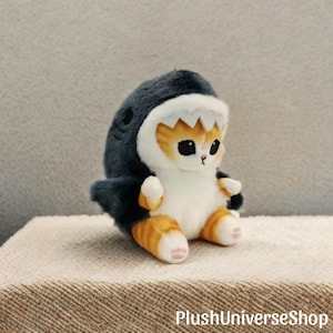 Cute Cat & Shark Plush Keychain - Adorable Mini Animal Keyring