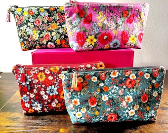 Vintage Floral Fabric Zipper Pouches