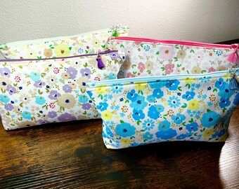 Pretty Floral Cosmetic Zippered Pouches