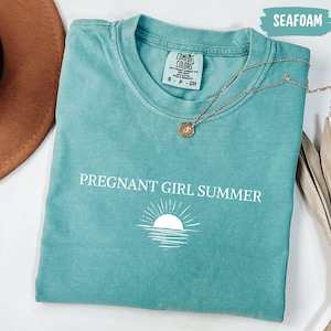 Koszulka letnia Comfort Colors® dla ciężarnej dziewczyny, koszulka z informacją o ciąży na plaży, koszulka z informacją o ciąży, prezent na baby shower, koszulka dla mamy