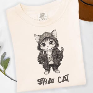 Comfprt Colors Cat Shirt, Cute Cat Shirt, Cat lover shirt, cat owner shirt, unisex cat shirt, cat owner gift, cat shirt, cute kitten shirt