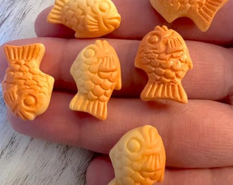 Goldfish Magnet & Push Pin Set.
