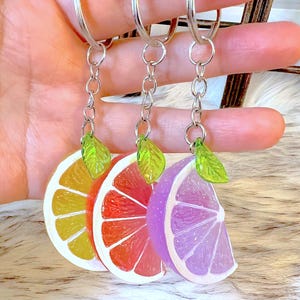 Colorful Fruit Slice Keychain: Lemon, Lime, Grapefruit