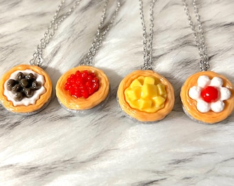 Collar con dije de pastel – Collar realista con forma de pastel horneado, elige entre 4 pasteles, linda joyería de postre para amantes de la comida