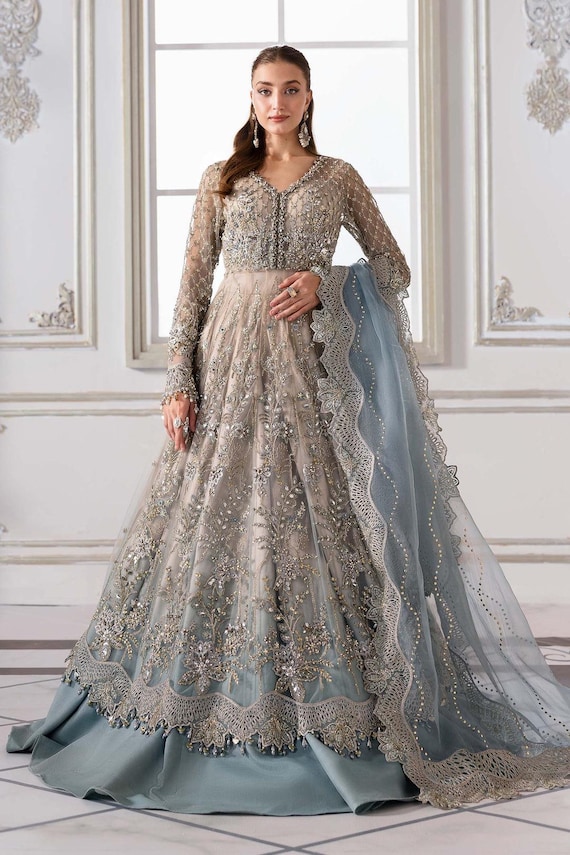green emerald velvet dress Lavender-Formal Dress for Pakistani wedding-fashion Designers S main image 0