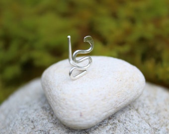 Serpentine Nose Stud - Hammered Sterling Silver - Screw or L-Shape Piercing - 18g or 20g - Pierced Nostril Jewelry - Made to Order