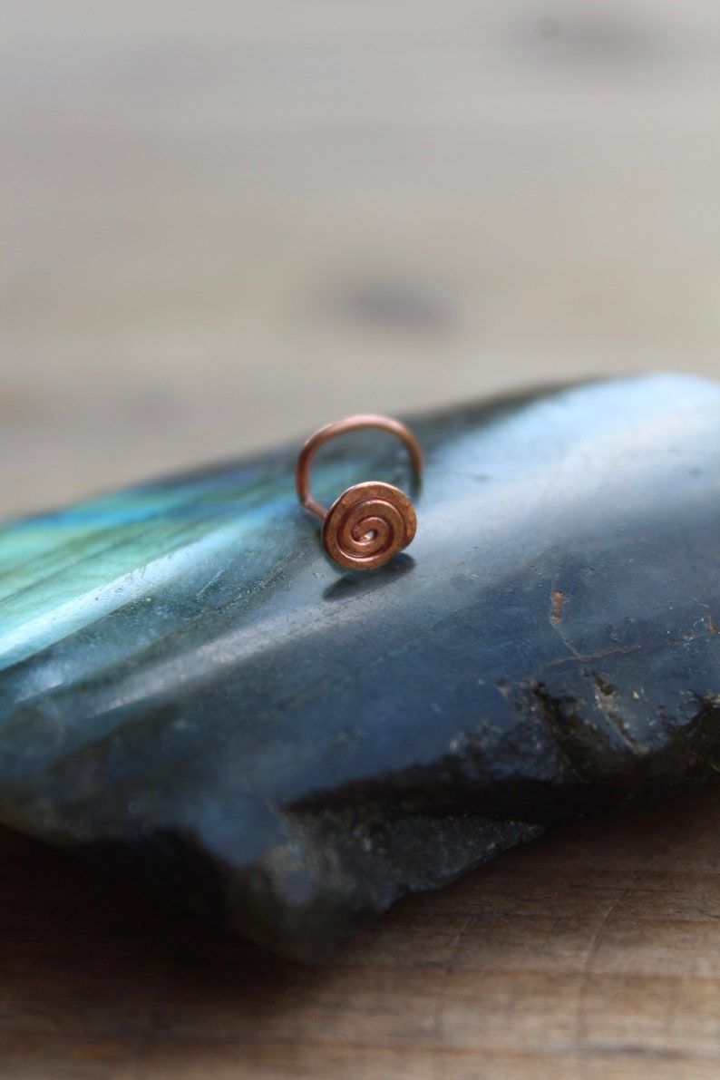 Hammered Copper Spiral Nose Stud Screw or L-Shape Piercing 20gauge OR 18gauge Pierced Nostril Jewelry image 2