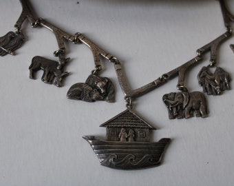 Vintage Jeep Collins necklace Noah's Ark Animal pendants Sterling Silver link chain long
